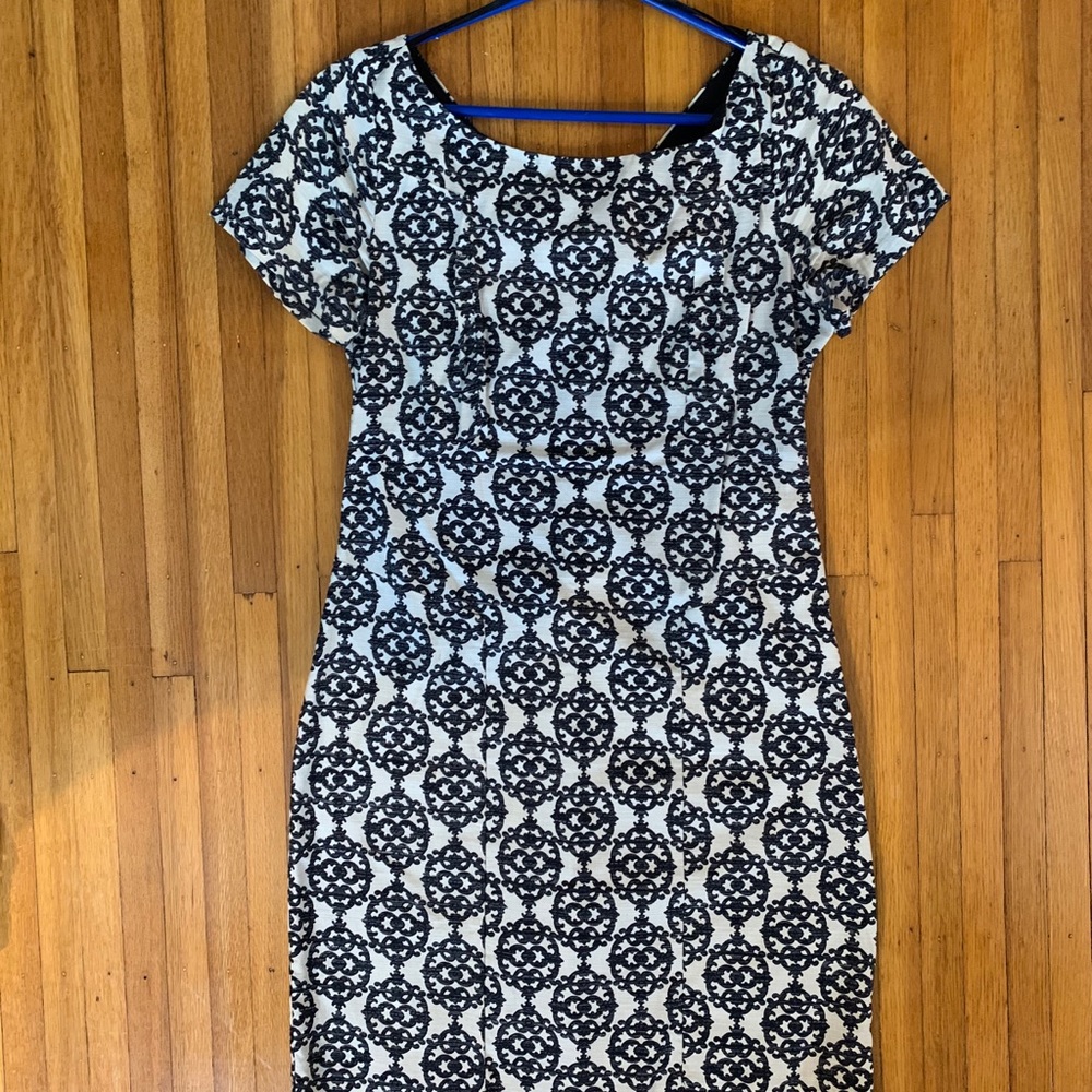 Westin Black and White Shift Dress